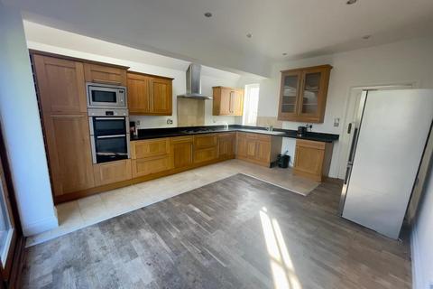 5 bedroom detached house for sale, Holmfield Road, Leicester