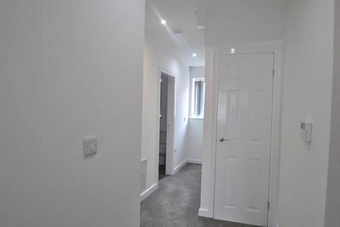 2 bedroom apartment to rent, Somersby Avenue, Sprotbrough