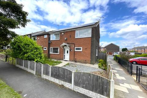 4 bedroom semi-detached house for sale, Naburn Walk, Leeds