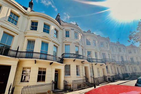 Studio for sale, Powis Square, Hove BN1