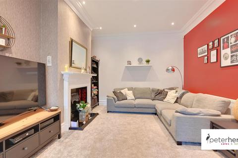 5 bedroom terraced house for sale, Featherstone Street, Roker, Sunderland