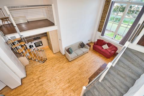 3 bedroom maisonette to rent, Chelmer Road, Homerton, Hackney, London, E9
