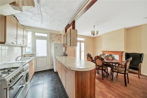 3 bedroom terraced house for sale, Kings Avenue, Greenford