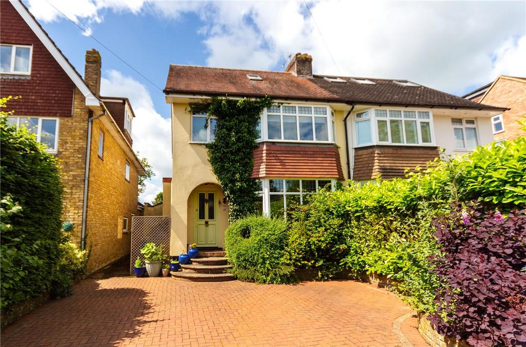 Bettespol Meadows, Redbourn... 4 bed semidetached house for sale £
