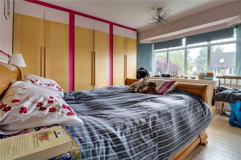18 Bettespol Meadows, Redbourn, St Albans, AL3 7EW