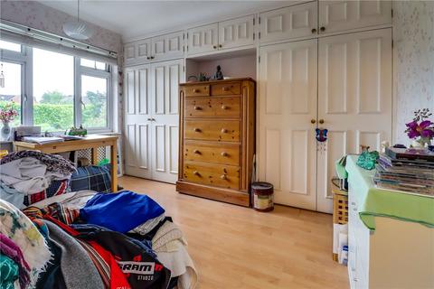 18 Bettespol Meadows, Redbourn, St Albans, AL3 7EW
