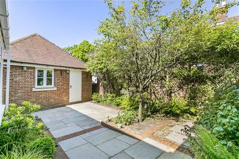 3 bedroom detached house to rent, Harpenden AL5