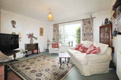 3 bedroom semi-detached house for sale, West Heath Road,  Farnborough , GU14