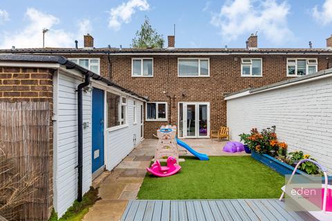 3 bedroom terraced house for sale, Temple Way, East Malling, ME19