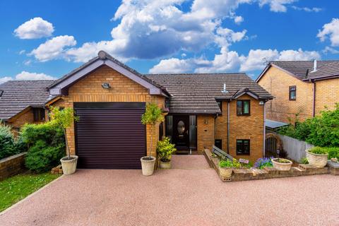 4 bedroom detached house for sale, Cae Caradog, Caerphilly, CF83 2AA