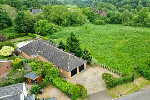 4 bedroom detached bungalow for sale, West Haddon Road, Cold Ashby, Northampton NN6 6EE