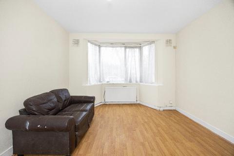 1 bedroom ground floor maisonette for sale, Church Road, London, E12
