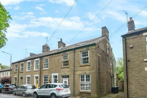 4 bedroom end of terrace house for sale, Manor Park Road, Glossop, Derbyshire, SK13