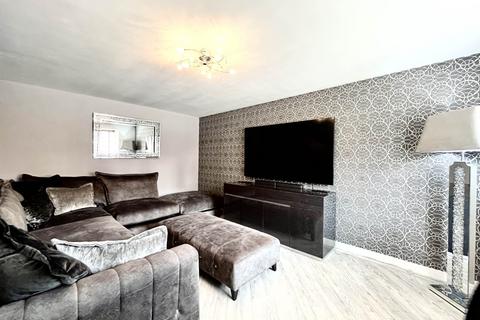 3 bedroom semi-detached house for sale, Wallace Drive, St Helens