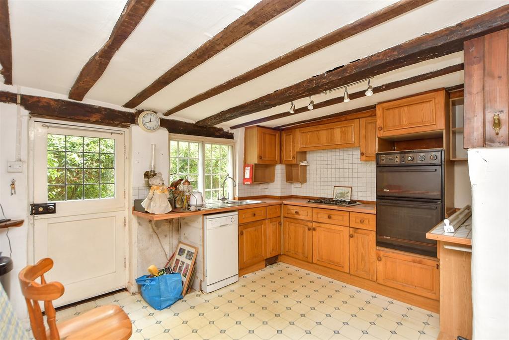 Knotts Square, Ashford, Kent 3 bed cottage for sale £225,000