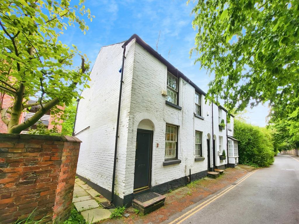 Millgate Lane, Didsbury, Manchester, M20 2 bed end of terrace house to