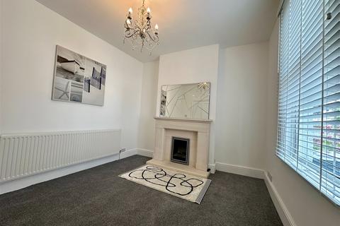 2 bedroom end of terrace house for sale, Lymington Road, Torquay TQ1