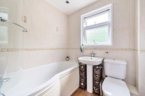 7 The Glades, Gravesend, DA12 5ES