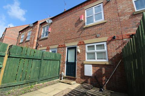 2 bedroom terraced house for sale, 6 Marin Court, HU17