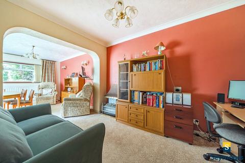 243 Southway, Guildford, GU2 8DT