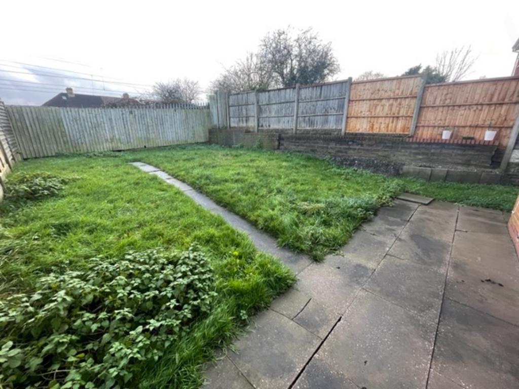 23 cottersfield road garden 2