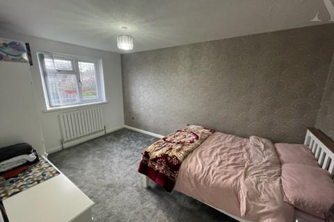 23 Cottesfield Close, Birmingham, B8 3SB