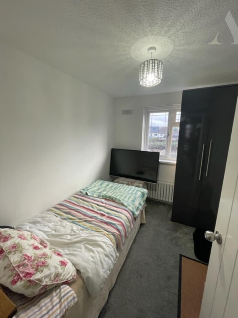 23 cottersfield road bed 3