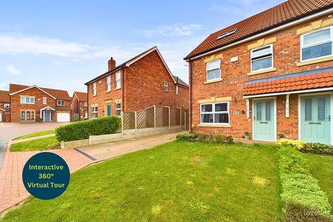 3 bedroom semi-detached house for sale, Canberra View, North Lincolnshire DN18