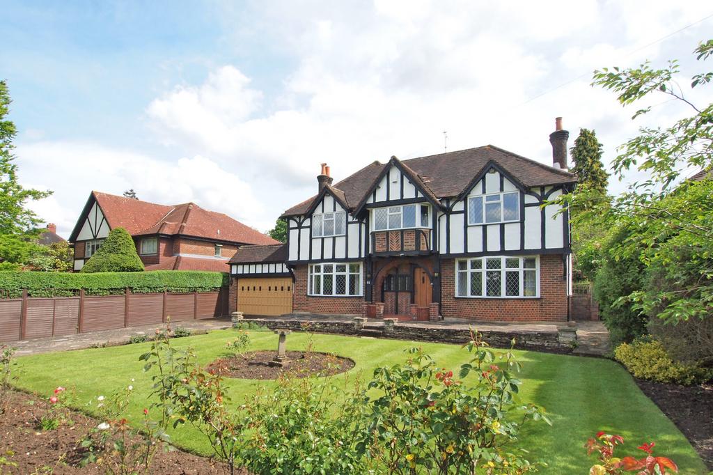 Ewell Downs Road, Ewell, KT17 4 bed detached house for sale £1,500,000