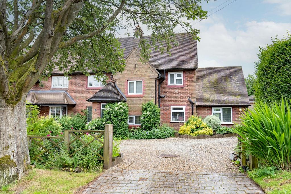 Hewell Lane, Barnt Green, B45 8NZ 3 bed semidetached house for sale