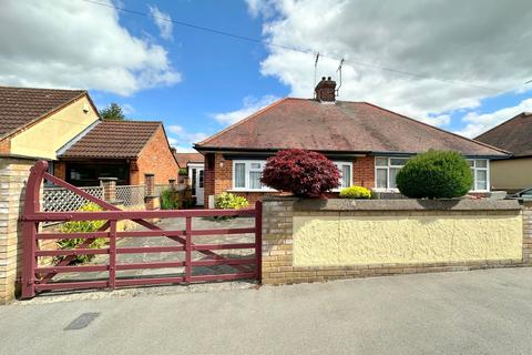 2 bedroom semi-detached bungalow for sale, Wallace Crescent, Chelmsford, CM2