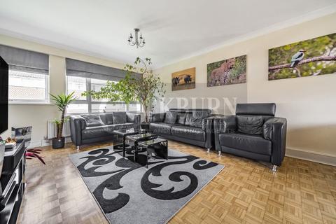 13 Alanthus Close, London, SE12 8RE