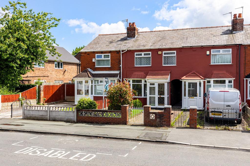 Widnes, Widnes WA8 3 bed terraced house for sale £150,000