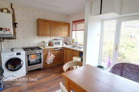 2 bedroom end of terrace house for sale, Elizabeth Street, Stoke-On-Trent ST1 2AN