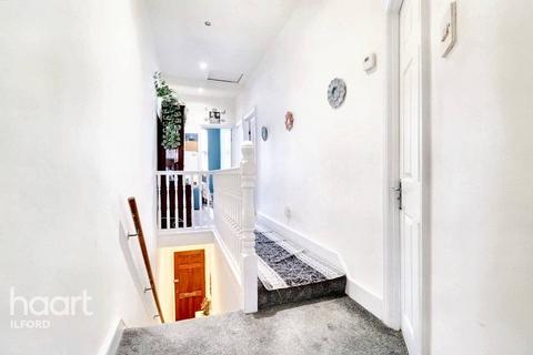 3 bedroom apartment for sale, Balfour Road, Ilford