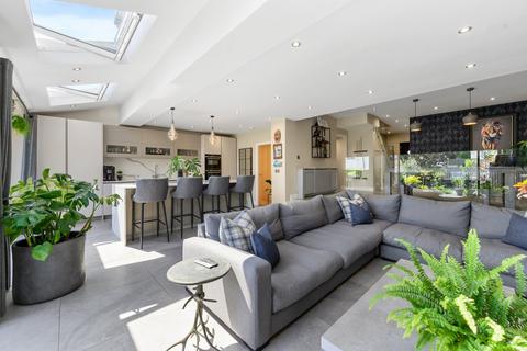26 Carr Lane, Rawdon, Leeds, LS19 6PF