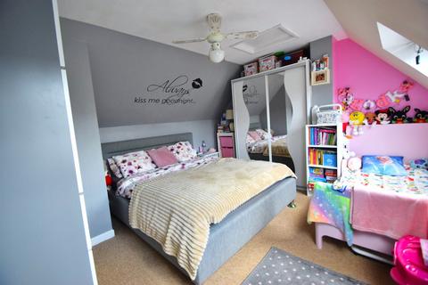 1 bedroom apartment for sale, Stephenson Court, Osborne Street, Slough, Berkshire, SL1
