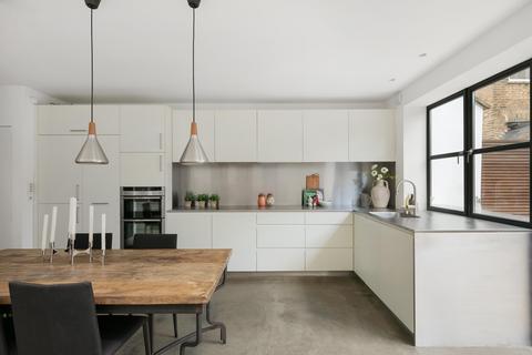 56 Epirus Road, London, SW6 7UH