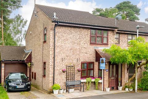 27 Axbridge, Bracknell, RG12 0XB