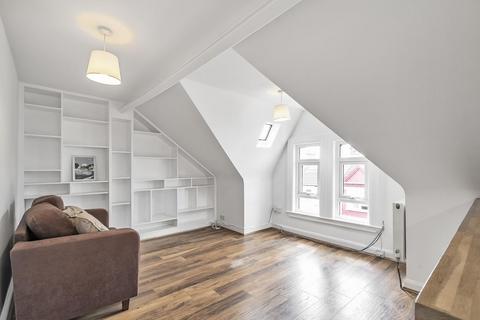 2 bedroom flat for sale, Lucien Road, Tooting