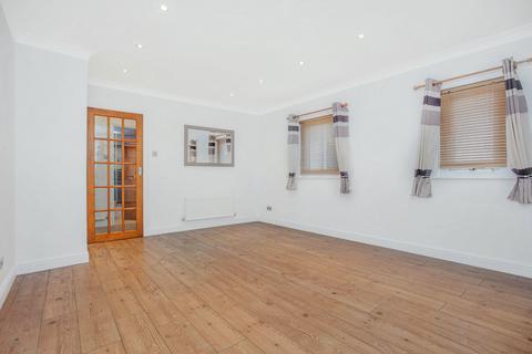 4, Chestnut Court Chestnut Close, Holme, Carnforth, LA6 1RW