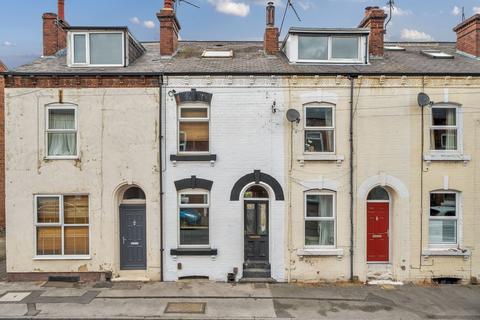 3 bedroom terraced house for sale, Chatsworth Road, Harrogate, HG1