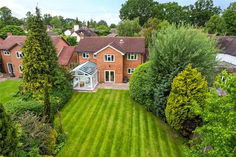 4 bedroom detached house for sale, Midway, Walton-On-Thames, KT12