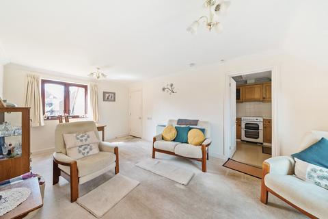 2 bedroom retirement property for sale, Garden Mews, Warsash, Southampton, Hampshire, SO31