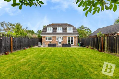 4 bedroom detached house for sale, Field Maple Mews, Collier Row, RM5