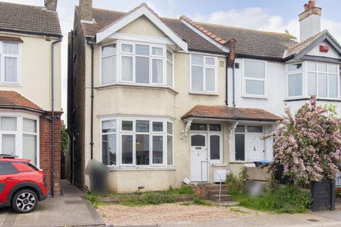 4 bedroom semi-detached house for sale, Beacon Road, Broadstairs, CT10