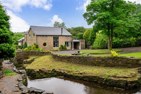 4 bedroom detached house for sale, Whittlestone Head, Darwen, Lancashire, BB3 3RS