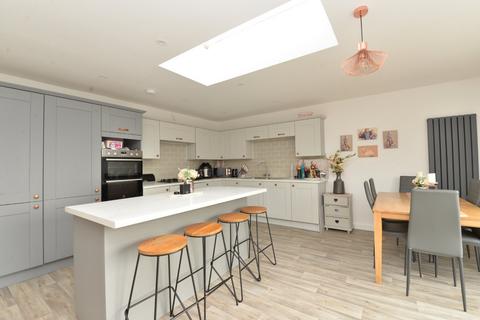 4 bedroom bungalow for sale, Litchford Road, New Milton, Hampshire, BH25