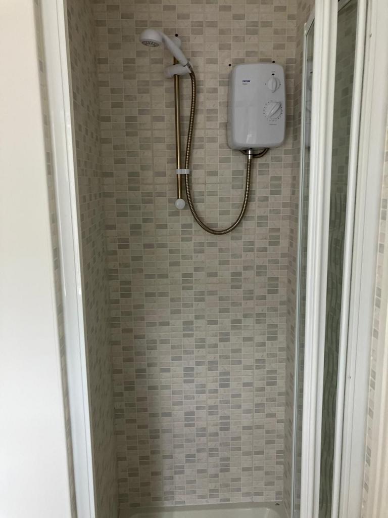En-suite Shower