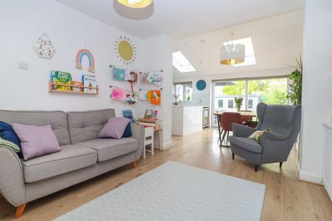 3 bedroom semi-detached house for sale, Risborough Road, Bedford